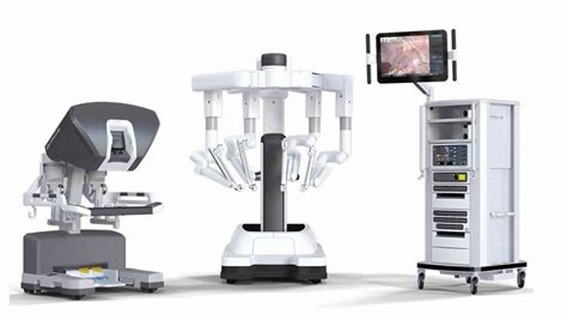 当院で採用しているロボット支援手術機器「Da Vinci Xi」